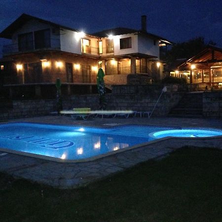 Guest House Galba Bruchkovtsi Bagian luar foto